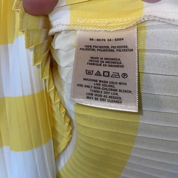Anthropologie Maeve Yellow Striped Pleated Tank Top - Picture 4 of 5